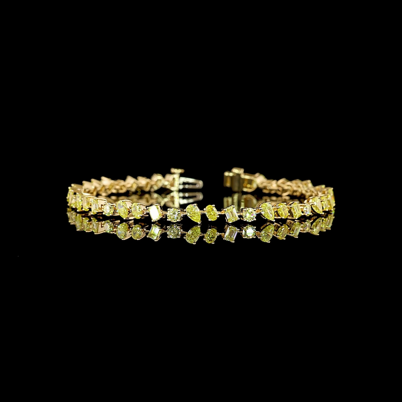 5ctw Prong Inclined Pear, Emerald & Oval Station Bracelet