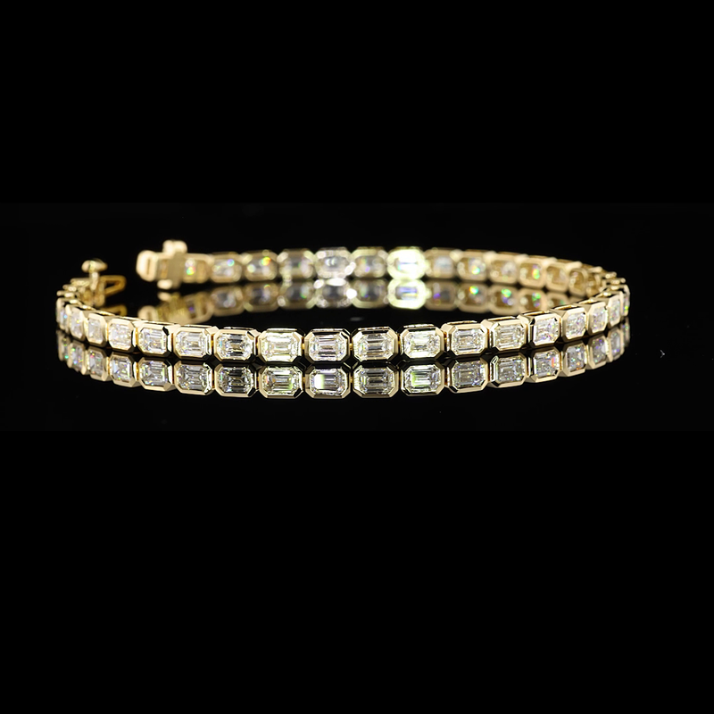 4-1/2ctw Bezel East West Emerald Tennis Bracelet