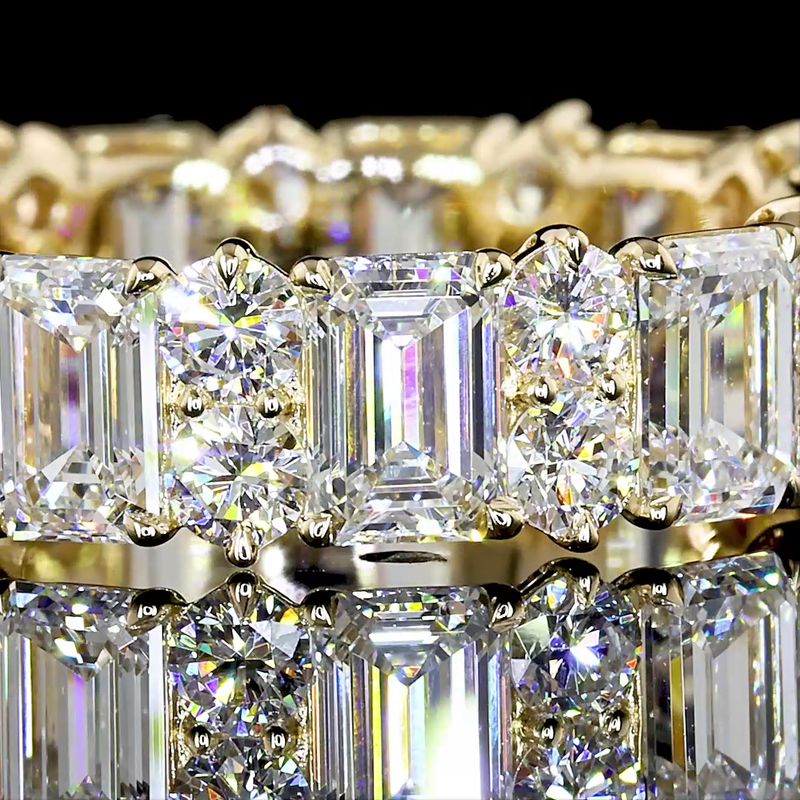 5ctw Emerald & Round Prong Diamond Eternity Band