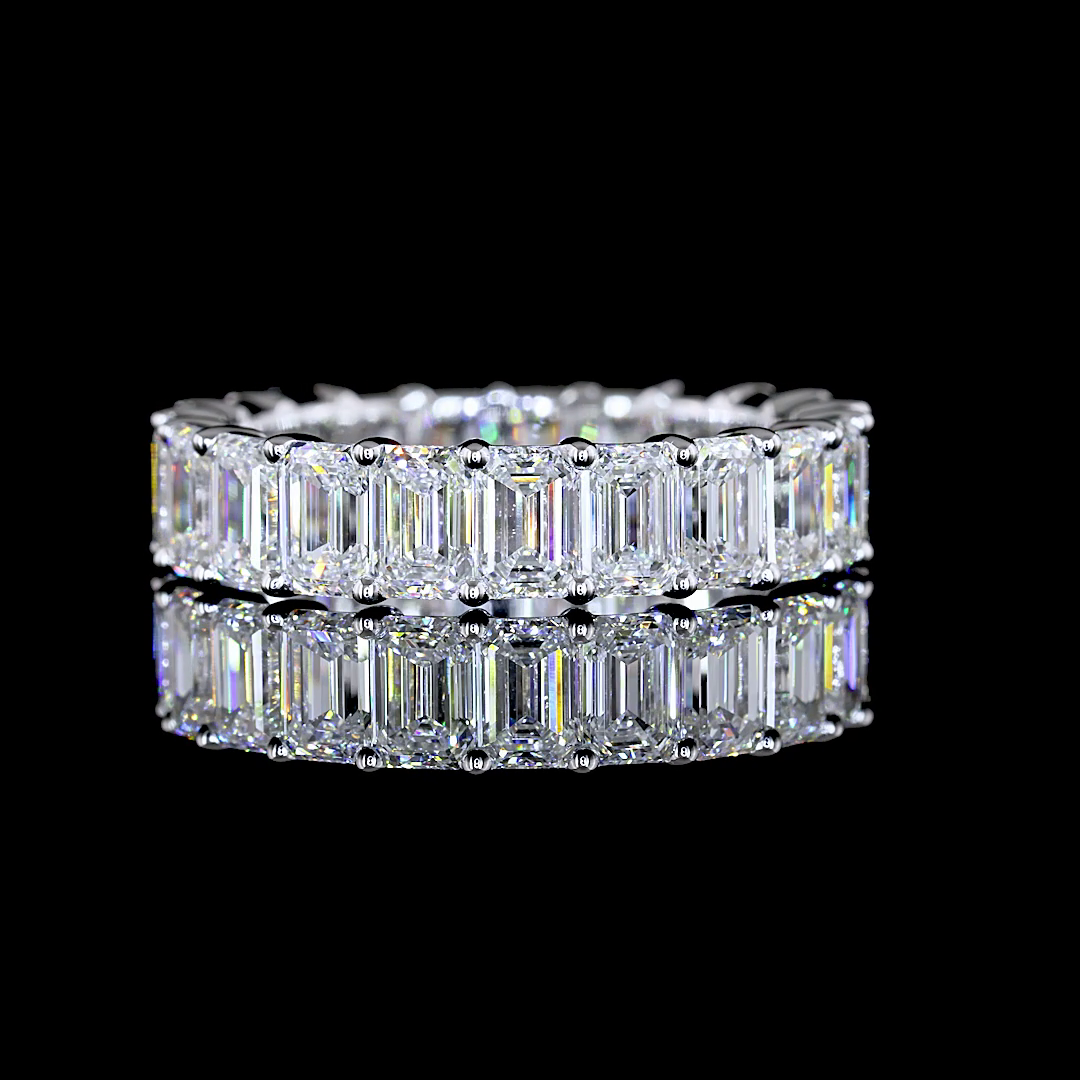 4-1/2ctw Emerald Prong Diamond Eternity Band