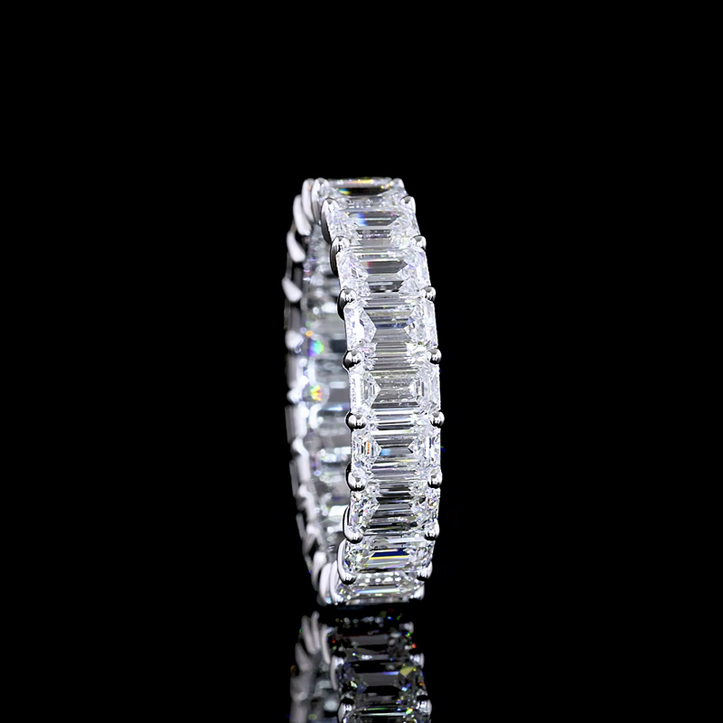 4-1/2ctw Emerald Prong Diamond Eternity Band