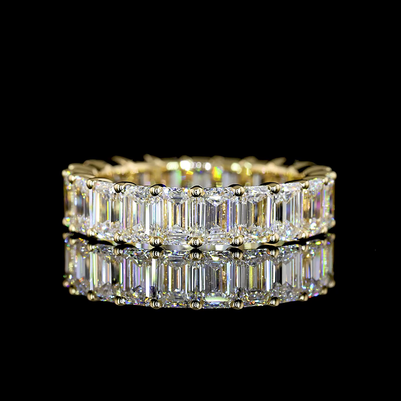 4-1/2ctw Emerald Prong Diamond Eternity Band