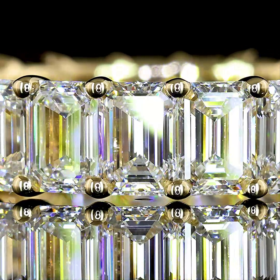 4-1/2ctw Emerald Prong Diamond Eternity Band