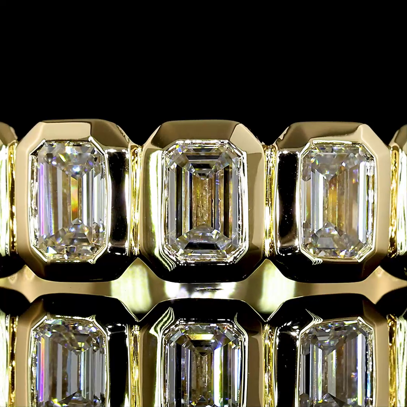 1-3/4ctw Bezel Emerald Five Stone Band