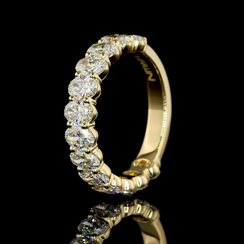 2-1/2ctw Oval Prong Diamond 3/4 Eternity Band