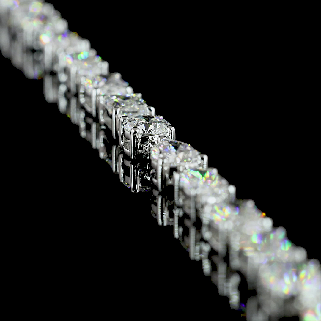 18ctw Prong East West Pear, Round & Emerald Station Necklace