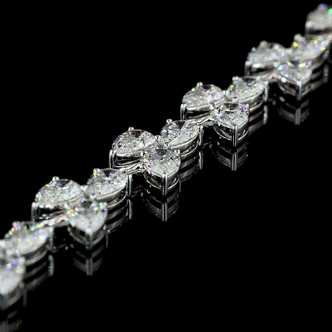 23ctw Prong Inclined Pear Special Necklace
