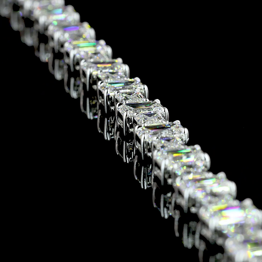 36ctw Prong Emerald Station Necklace