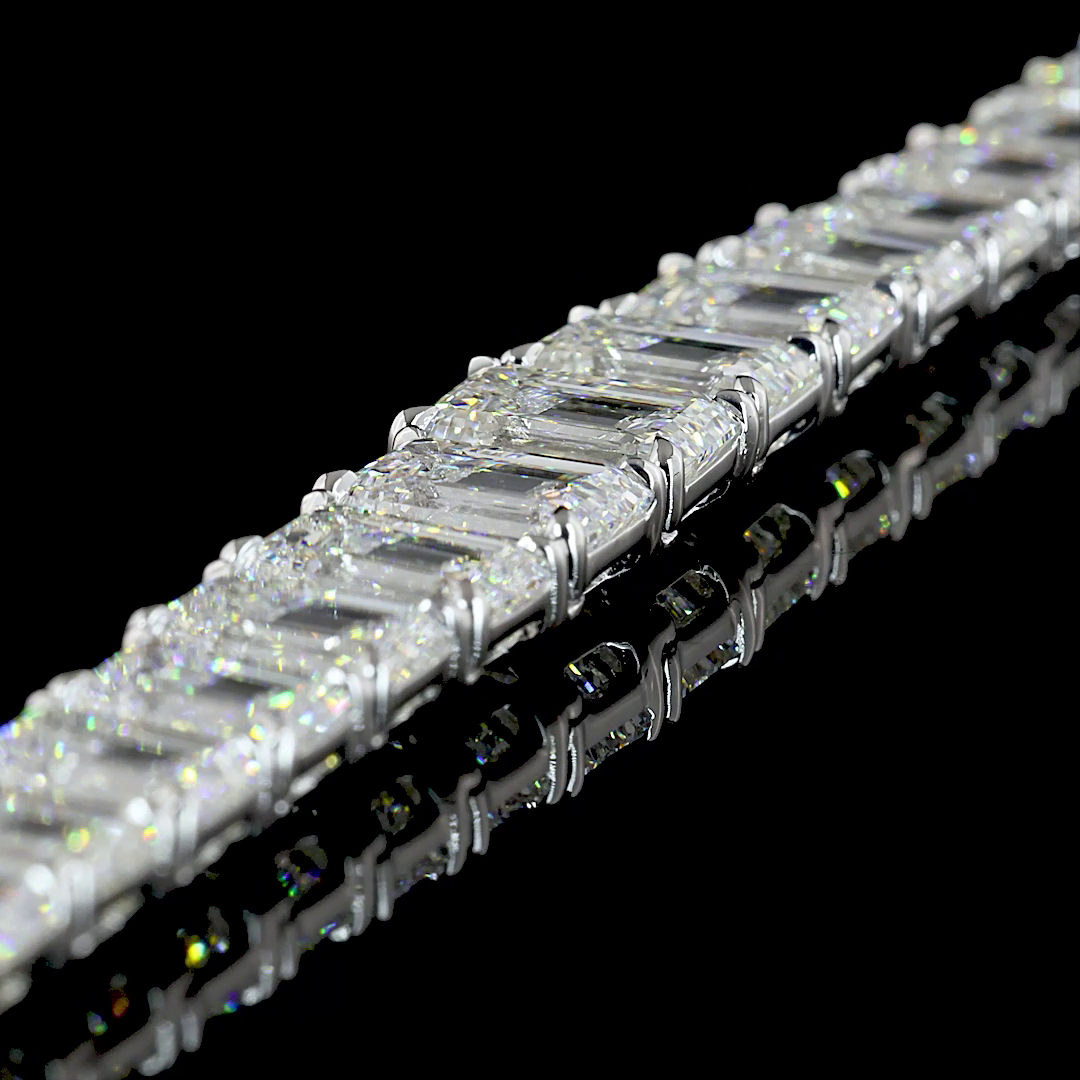 47ctw Prong Emerald Riviera Tennis Necklace