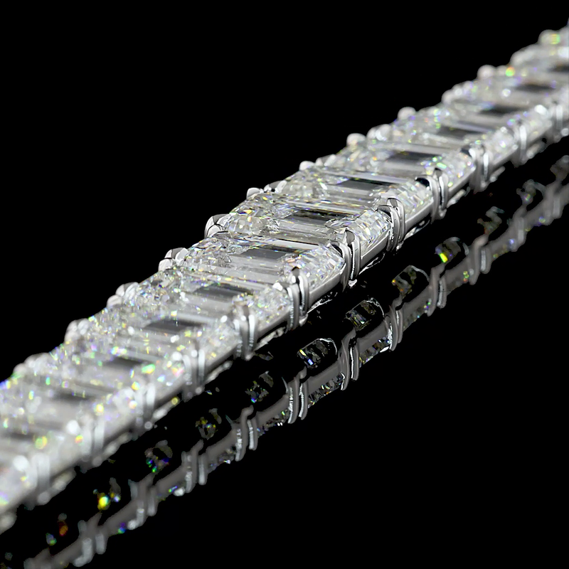 47ctw Prong Emerald Riviera Tennis Necklace