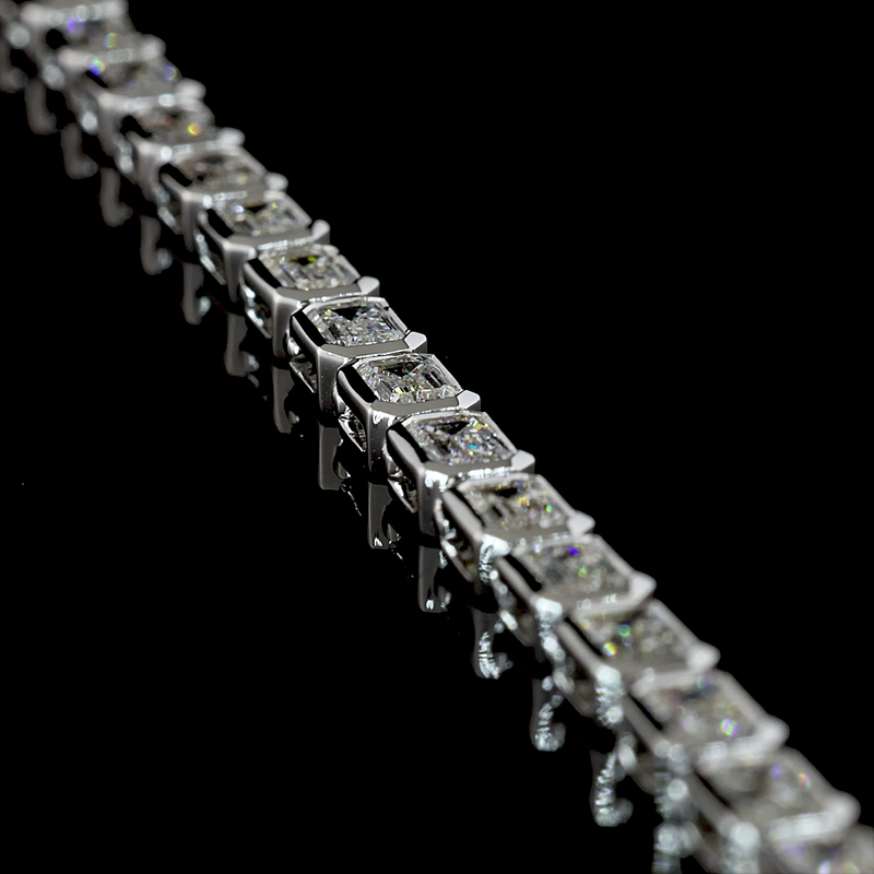 13ctw Bezel East West Emerald Tennis Necklace