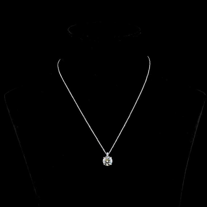 2-3/4ctw Prong Round Pendant