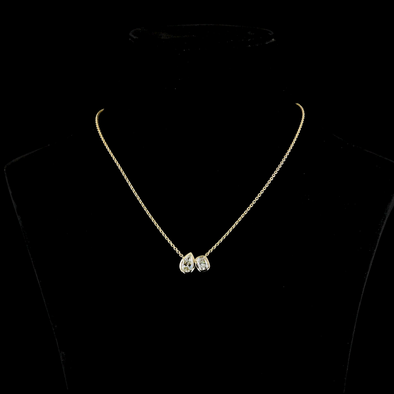 2-1/2ctw Bezel Pear & Cushion Toi et Moi Pendant