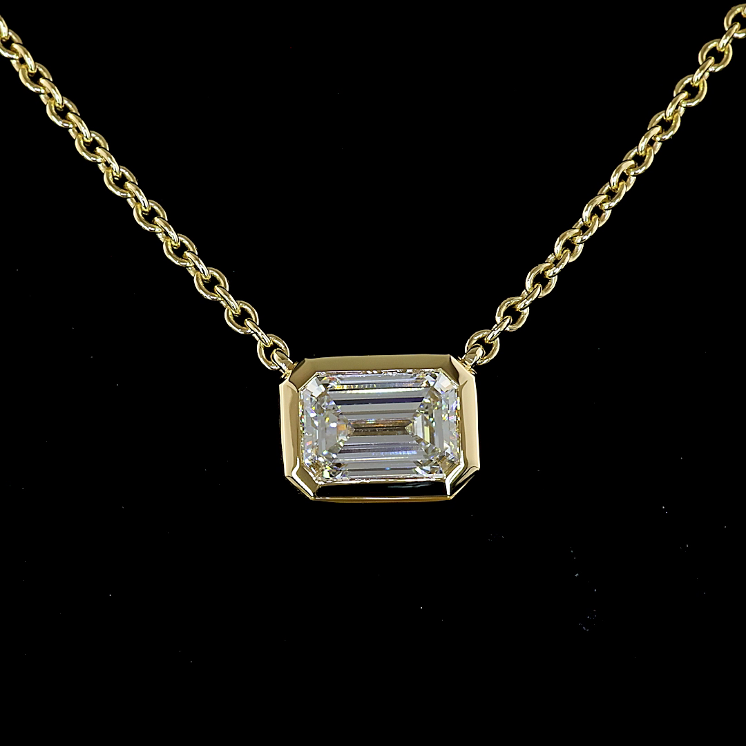 1-3/4ctw Bezel East West Emerald Solitaire Pendant