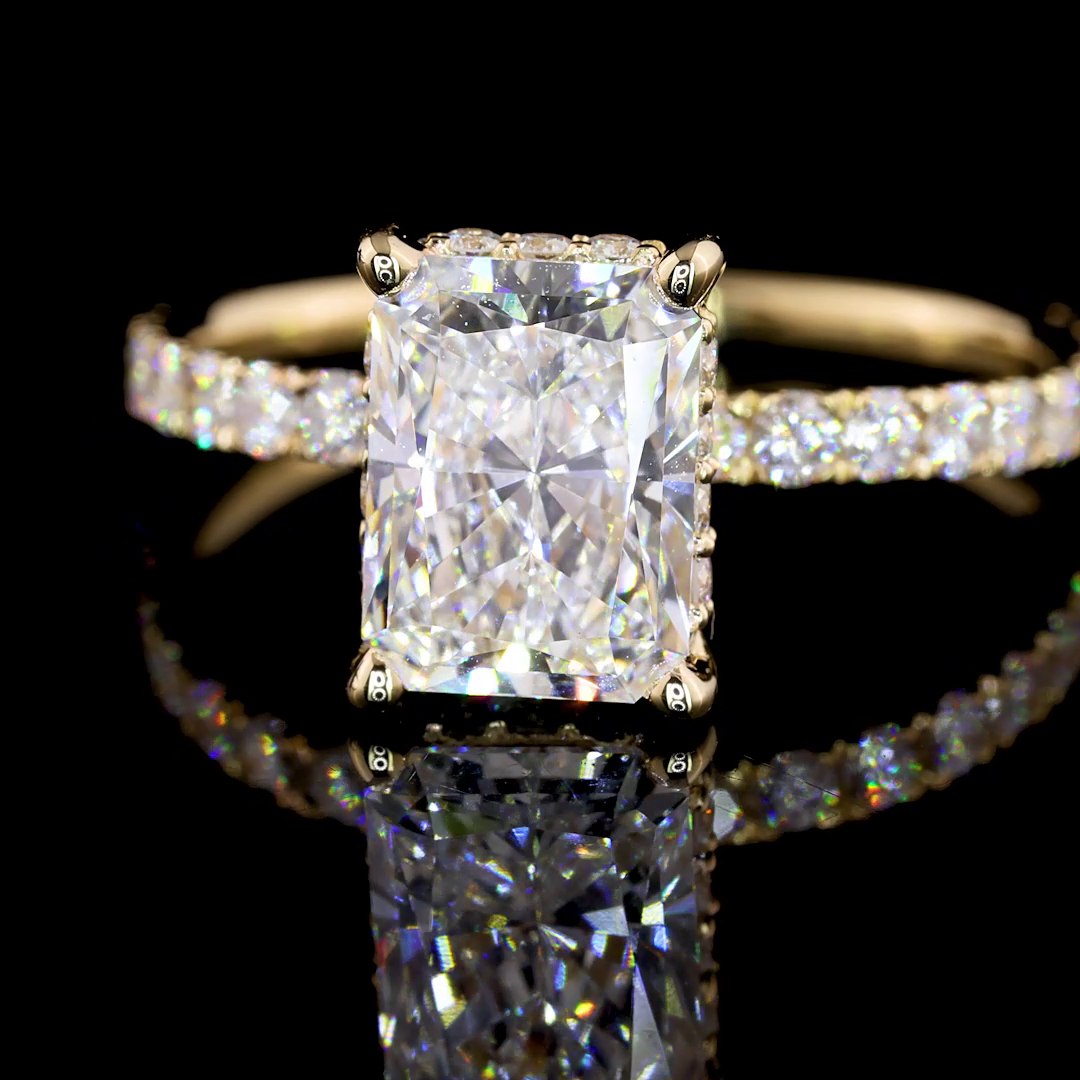 1-1/2ct Radiant Diamond Special Engagement Ring