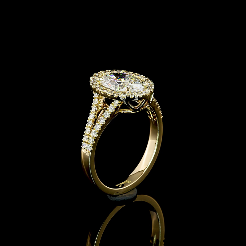 1-1/2ct Oval Diamond Split Shank Engagement Ring