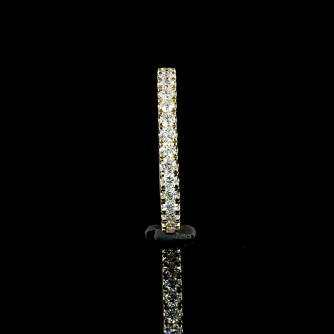 1-1/2ct Round Diamond Three Stone Engagement Ring